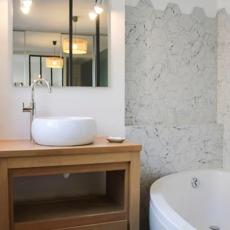 Nice Close To Gambetta Daire Paris